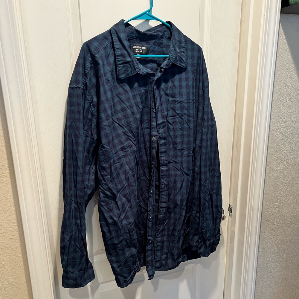 Men’s teal plaid button up
